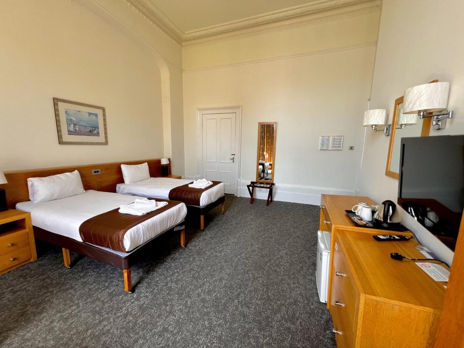 Cavendish Hotel Eastbourne Exterior photo